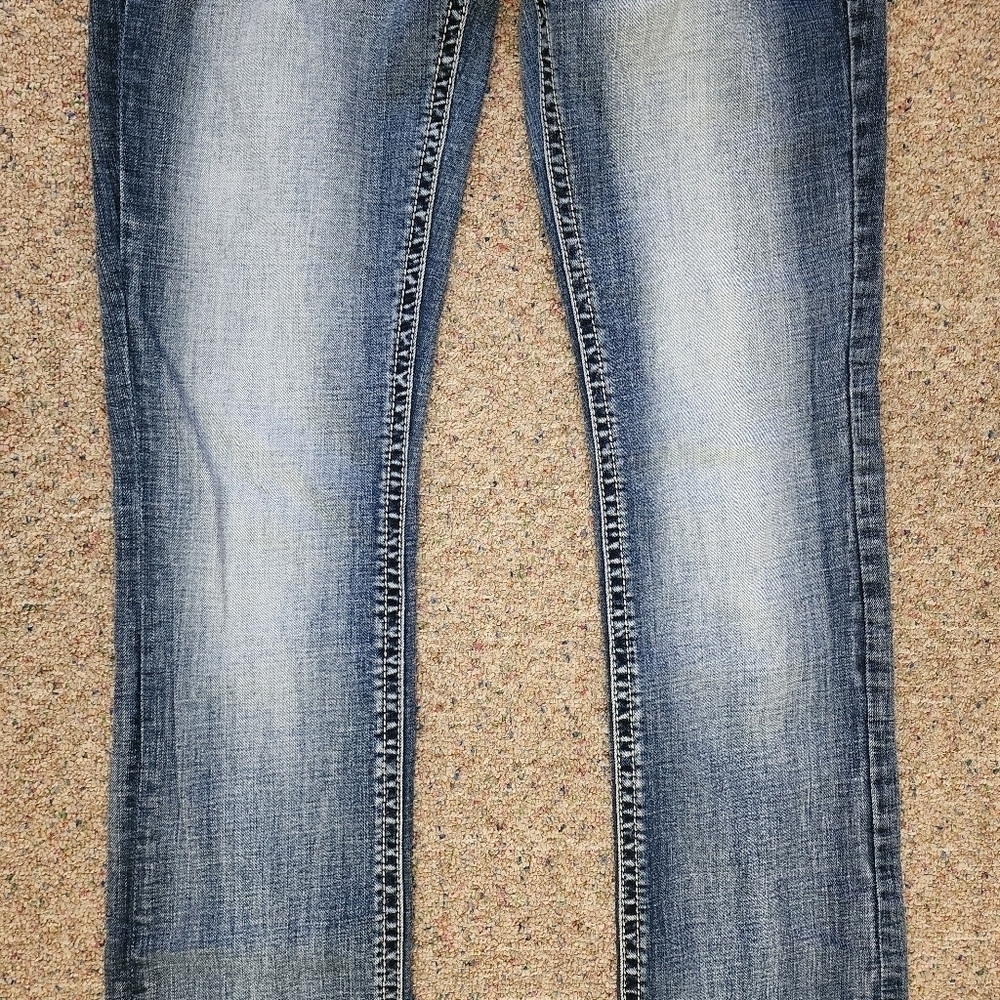 Daytrip Virgo Straight Dark Wash Jeans Size 26R Mid Rise Stretch Fit - Picture 3 of 8